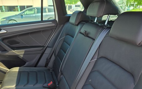 Volkswagen Tiguan II, 2021 год, 4 350 000 рублей, 5 фотография