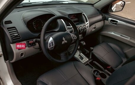 Mitsubishi Pajero Sport II рестайлинг, 2013 год, 1 545 000 рублей, 13 фотография