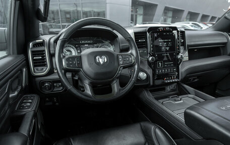 Rambler 1500, 2019 год, 5 800 000 рублей, 7 фотография