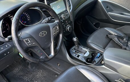 Hyundai Santa Fe III рестайлинг, 2013 год, 1 700 000 рублей, 3 фотография