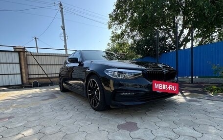 BMW 5 серия, 2019 год, 2 900 000 рублей, 3 фотография