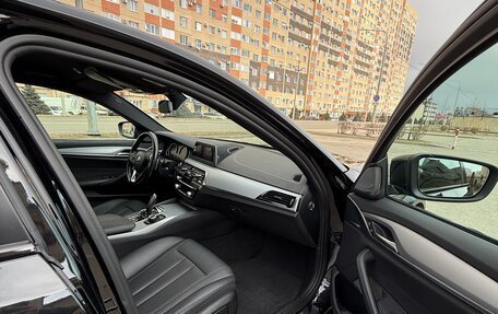 BMW 5 серия, 2019 год, 2 900 000 рублей, 18 фотография