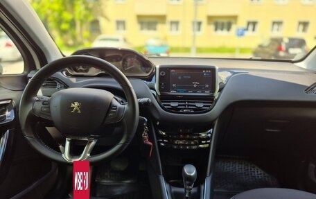 Peugeot 208 II, 2019 год, 980 000 рублей, 19 фотография
