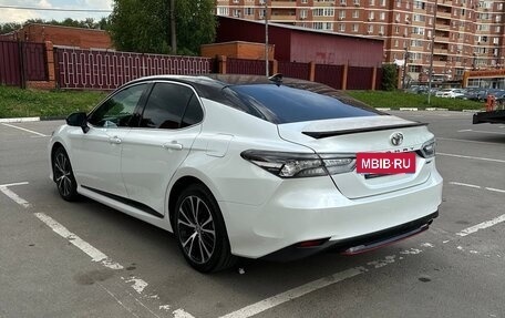 Toyota Camry, 2020 год, 3 200 000 рублей, 7 фотография