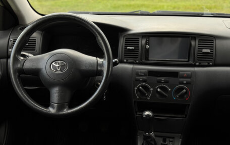 Toyota Corolla, 2004 год, 350 000 рублей, 10 фотография