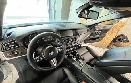 BMW 5 серия, 2010 год, 1 390 000 рублей, 17 фотография
