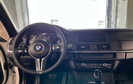 BMW 5 серия, 2010 год, 1 390 000 рублей, 21 фотография