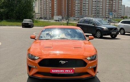 Ford Mustang VI рестайлинг, 2020 год, 4 200 000 рублей, 2 фотография