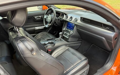 Ford Mustang VI рестайлинг, 2020 год, 4 200 000 рублей, 35 фотография