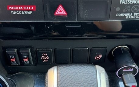 Mitsubishi Pajero Sport III рестайлинг, 2017 год, 2 390 000 рублей, 8 фотография