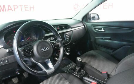 KIA Rio IV, 2018 год, 1 365 000 рублей, 9 фотография
