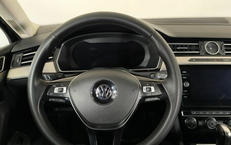 Volkswagen Passat B8 рестайлинг, 2018 год, 1 820 000 рублей, 16 фотография