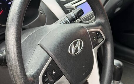 Hyundai Solaris II рестайлинг, 2011 год, 715 000 рублей, 8 фотография