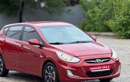 Hyundai Solaris II рестайлинг, 2011 год, 715 000 рублей, 3 фотография