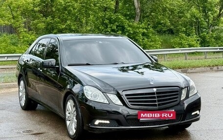 Mercedes-Benz E-Класс, 2010 год, 985 000 рублей, 3 фотография