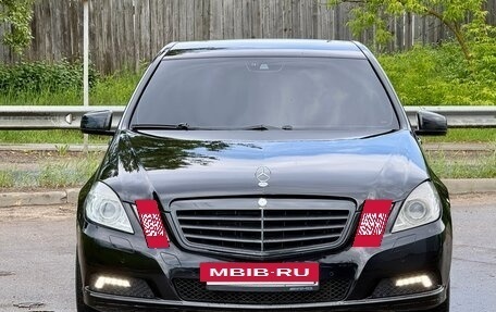Mercedes-Benz E-Класс, 2010 год, 985 000 рублей, 2 фотография