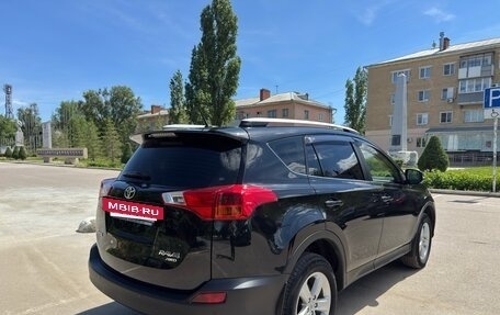 Toyota RAV4, 2014 год, 1 980 000 рублей, 3 фотография