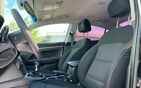 Hyundai Elantra VI рестайлинг, 2016 год, 1 377 000 рублей, 7 фотография