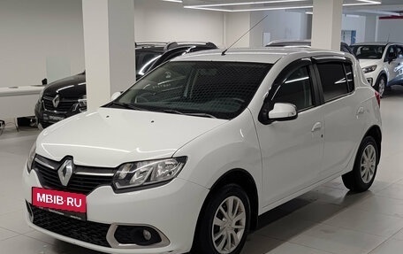Renault Sandero II рестайлинг, 2017 год, 773 000 рублей, 1 фотография