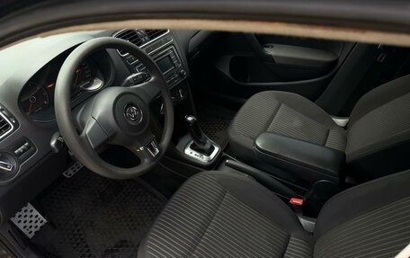 Volkswagen Polo VI (EU Market), 2011 год, 450 000 рублей, 11 фотография