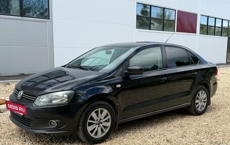 Volkswagen Polo VI (EU Market), 2011 год, 450 000 рублей, 3 фотография