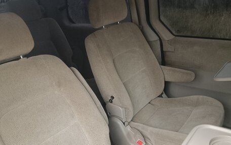 KIA Carnival III, 2005 год, 200 000 рублей, 5 фотография