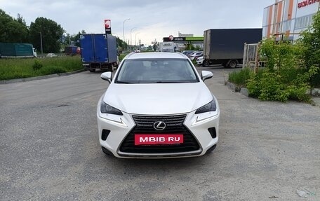 Lexus NX I, 2018 год, 2 650 000 рублей, 4 фотография
