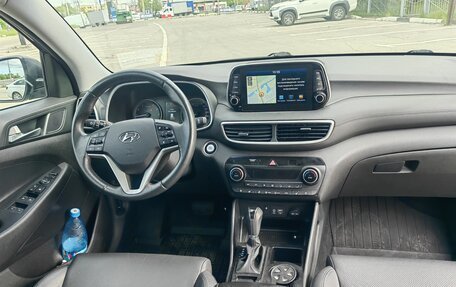 Hyundai Tucson III, 2019 год, 2 500 000 рублей, 34 фотография