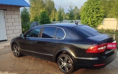 Skoda Superb III рестайлинг, 2014 год, 1 050 000 рублей, 5 фотография