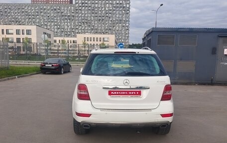 Mercedes-Benz M-Класс, 2011 год, 1 350 000 рублей, 4 фотография