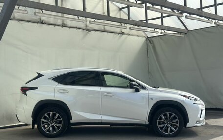 Lexus NX I, 2015 год, 3 070 000 рублей, 8 фотография