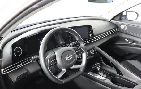 Hyundai Elantra, 2023 год, 2 079 000 рублей, 10 фотография