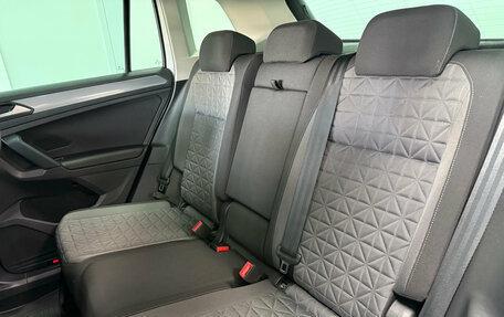 Volkswagen Tiguan II, 2021 год, 2 790 000 рублей, 6 фотография
