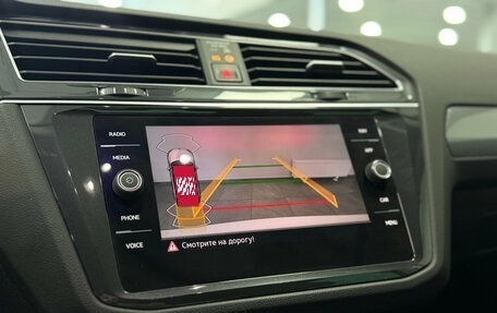 Volkswagen Tiguan II, 2021 год, 2 790 000 рублей, 9 фотография