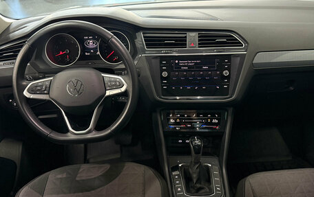 Volkswagen Tiguan II, 2021 год, 2 790 000 рублей, 19 фотография
