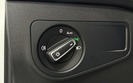 Volkswagen Tiguan II, 2021 год, 2 790 000 рублей, 14 фотография