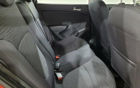 Hyundai Solaris II рестайлинг, 2015 год, 750 000 рублей, 11 фотография