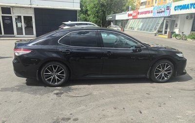 Toyota Camry, 2021 год, 1 750 000 рублей, 1 фотография