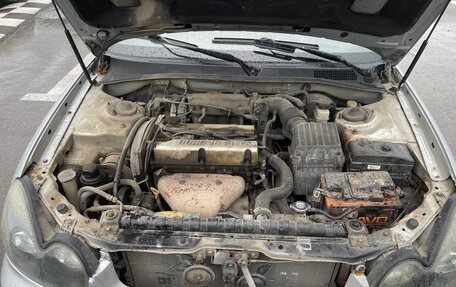 Hyundai Sonata IV рестайлинг, 2005 год, 250 000 рублей, 13 фотография