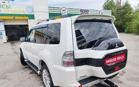 Mitsubishi Pajero IV, 2015 год, 2 999 000 рублей, 3 фотография
