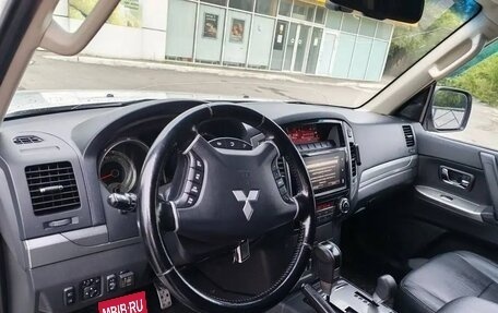 Mitsubishi Pajero IV, 2015 год, 2 999 000 рублей, 5 фотография