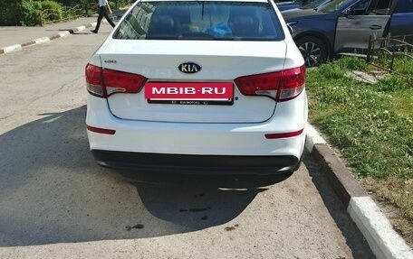 KIA Rio III рестайлинг, 2016 год, 920 000 рублей, 2 фотография