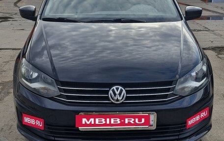 Volkswagen Polo VI (EU Market), 2016 год, 840 000 рублей, 2 фотография
