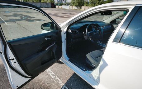 Toyota Camry, 2014 год, 1 510 000 рублей, 10 фотография