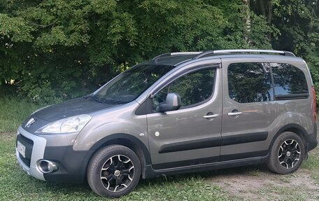 Peugeot Partner II рестайлинг 2, 2012 год, 800 000 рублей, 2 фотография