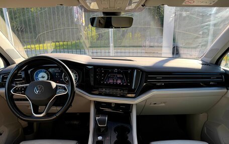 Volkswagen Touareg III, 2021 год, 5 709 000 рублей, 10 фотография