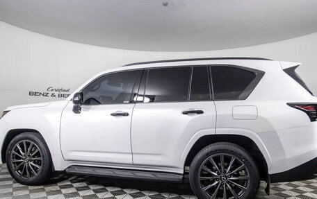 Lexus LX, 2023 год, 13 605 969 рублей, 6 фотография