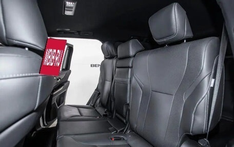 Lexus LX, 2023 год, 13 605 969 рублей, 20 фотография