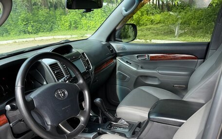 Toyota Land Cruiser Prado 120 рестайлинг, 2005 год, 1 300 000 рублей, 10 фотография