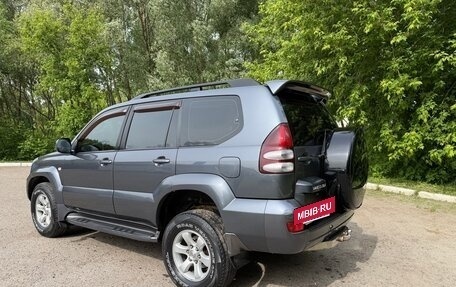 Toyota Land Cruiser Prado 120 рестайлинг, 2005 год, 1 300 000 рублей, 11 фотография
